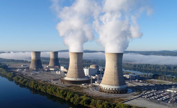 Chính sách phát triển, ứng dụng năng lượng nguyên tử